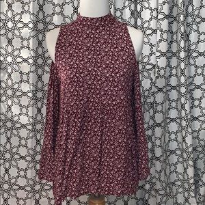 Women’s shoulder cut out top